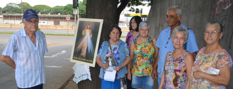 COMUNIDADE SE MOBILIZA PARA EVITAR FECHAMENTO DOS CRUZAMENTOS DA AV. COLOMBO