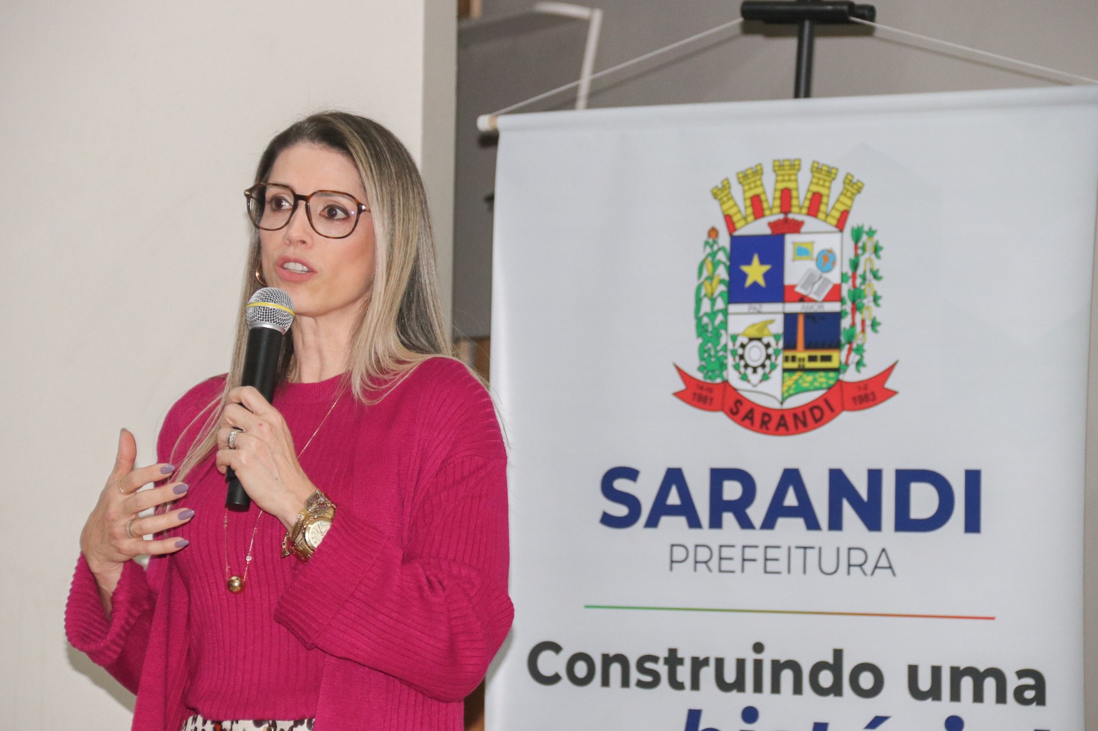 Palestra aborda benefícios e contribuições para MEIs e Sarandi segue investindo na geração de renda e emprego