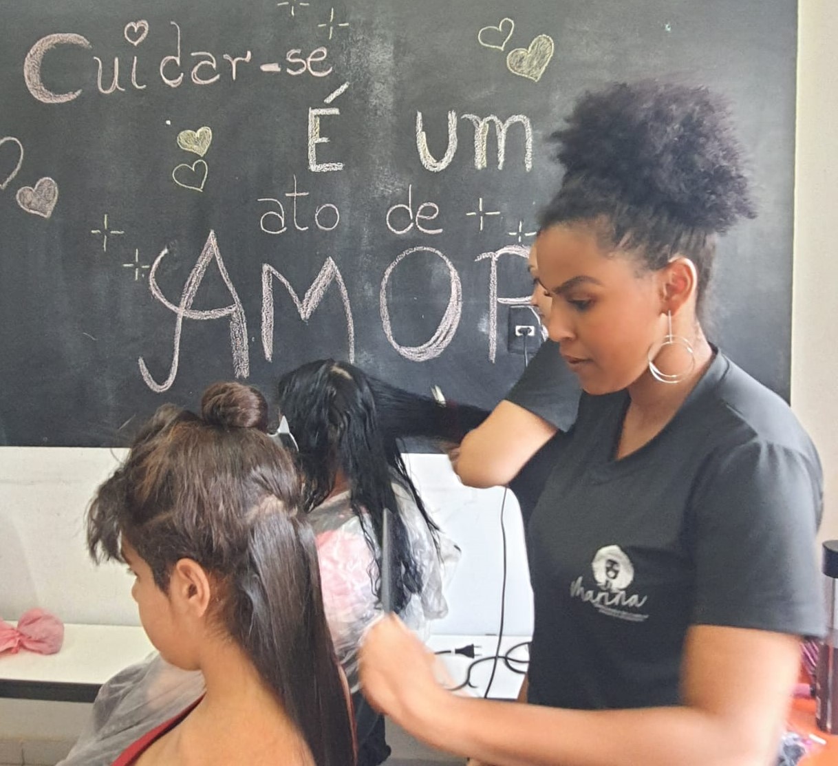 Caps de Sarandi promove atividades relativas a campanha Outubro Rosa para estimular autocuidado