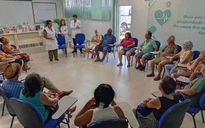 Saúde promove roda de conversa sobre saúde mental e entrega de bolsas de colostomia em Sarandi