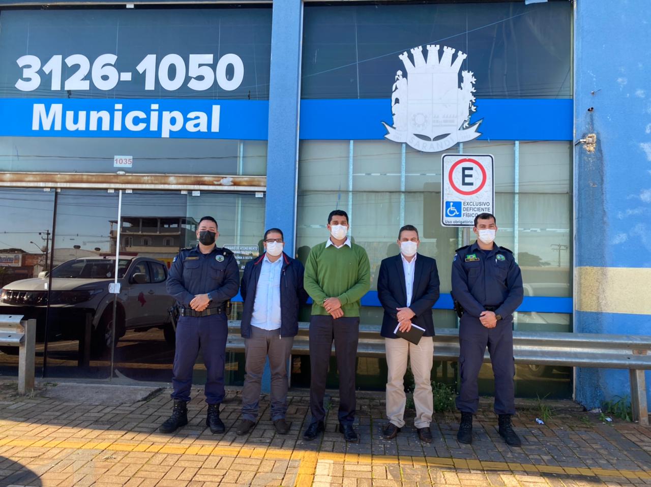 Prefeito e Secretário de Segurança, Trânsito e Defesa Civil de Floresta visitam Guarda Municipal de Sarandi