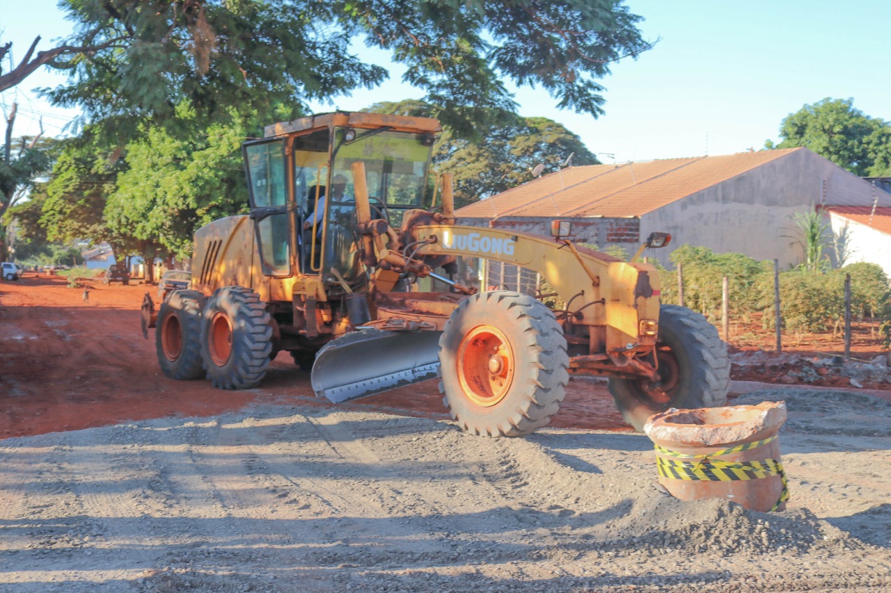 Obras de drenagem e pavimentação asfáltica no Jardim Novo Independência