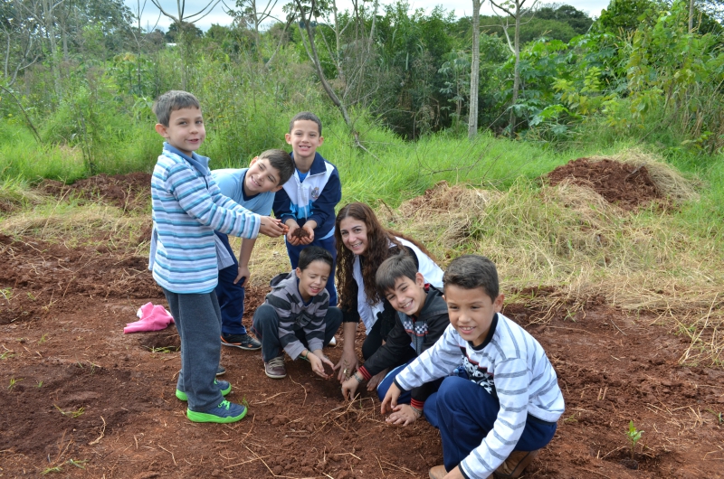 Dia do Meio Ambiente é comemorado com plantio de mudas 