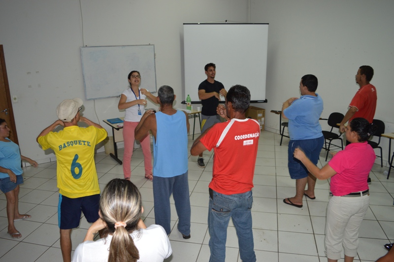 Pacientes do CAPS II ensaiam na Secretaria de Desenvolvimento Econômico