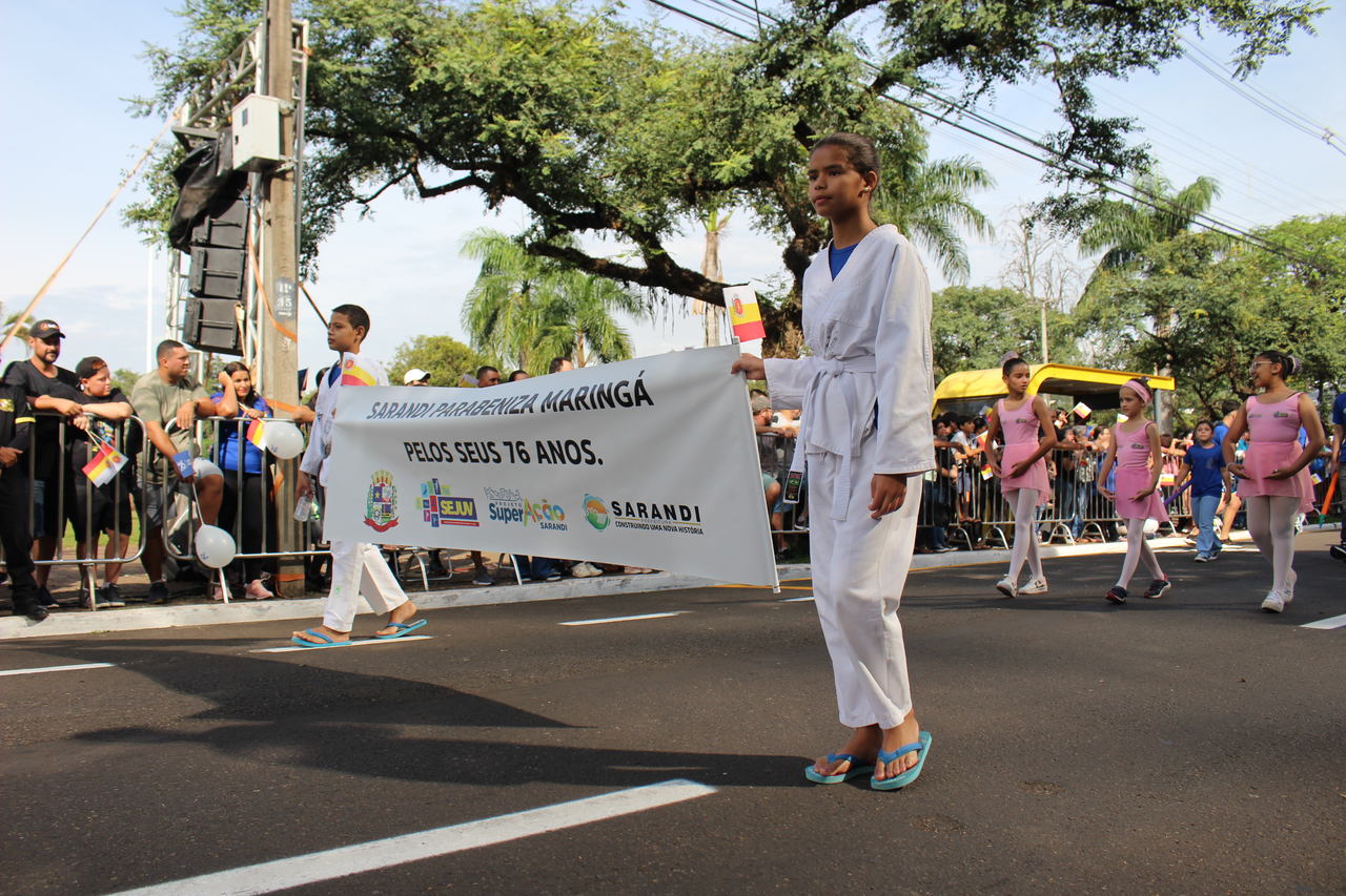Sarandi participa do desfile de aniversário dos 76 anos de Maringá com grupo de 40 pessoas