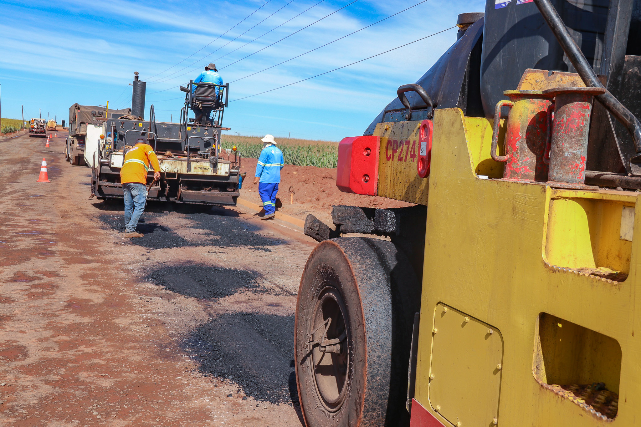 Começa pavimentação de trechos da Estrada Jaguaruna, importante obra para fortalecer mobilidade