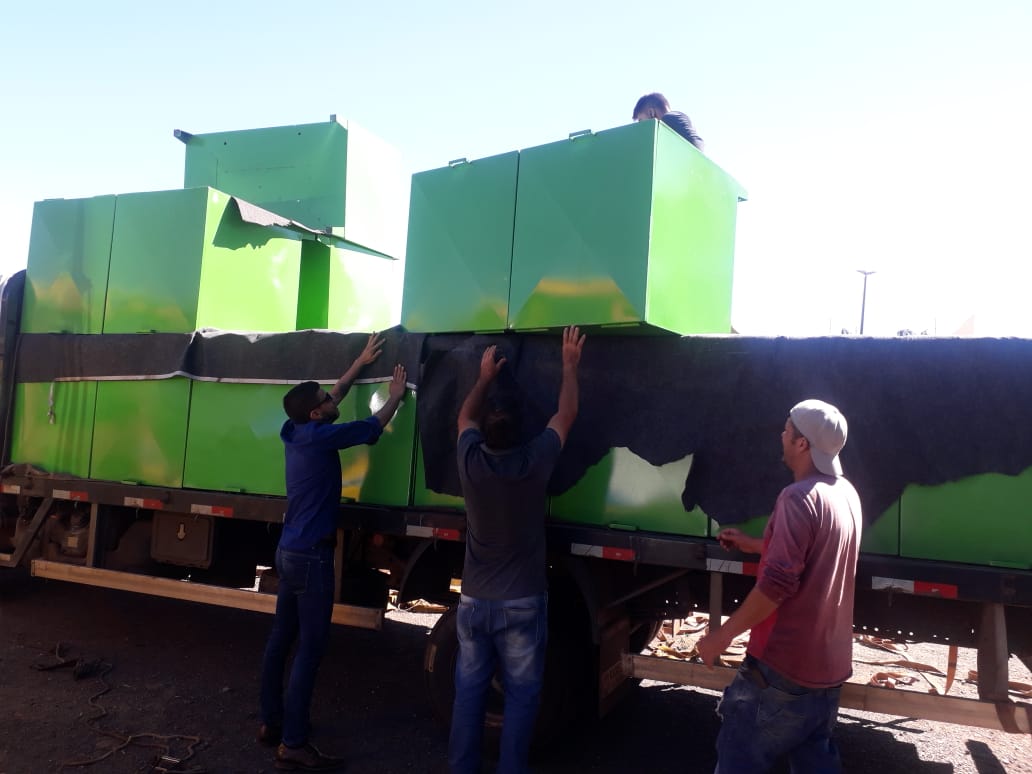 Secretaria de Desenvolvimento Econômico adquire 10 containers de lixo para hortas comunitárias de Sarandi