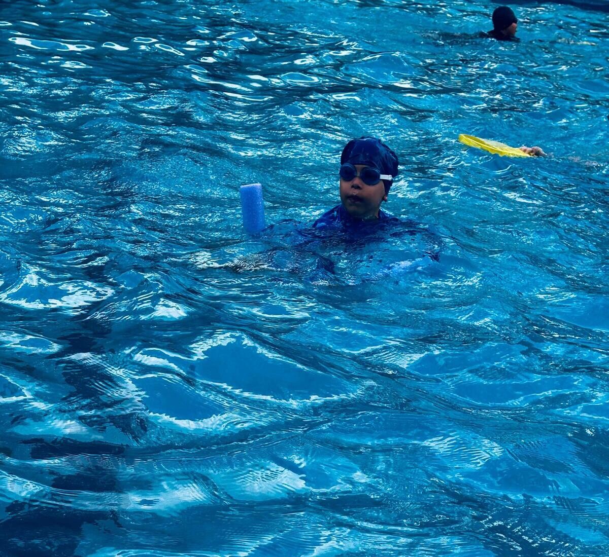 Prefeitura de Sarandi abre inscrições para aulas de natação infantil