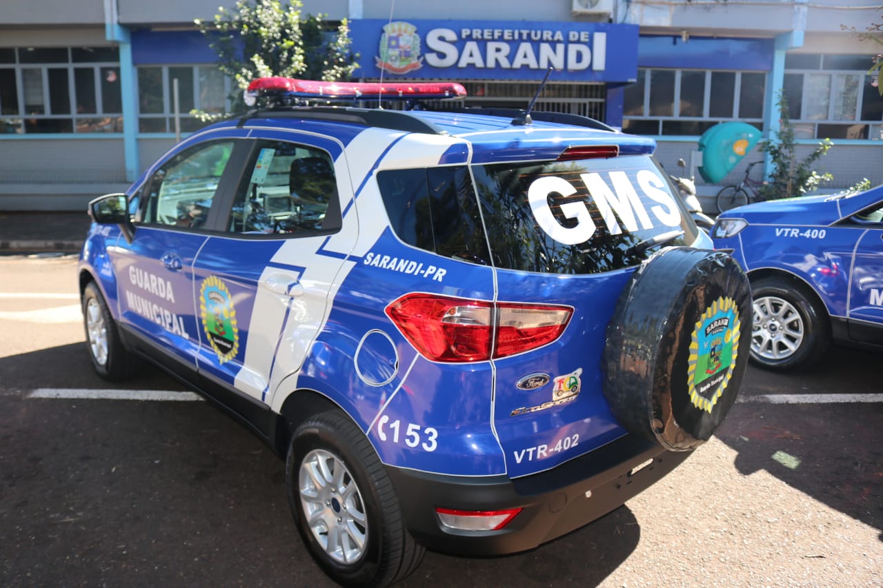 Prefeitura realiza a entrega de viaturas para a GM de Sarandi