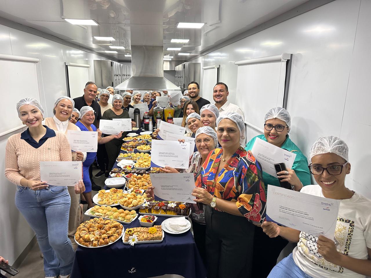 Qualificação que transforma: alunos do curso de Gastronomia do Qualifica Paraná recebem certificados em Sarandi