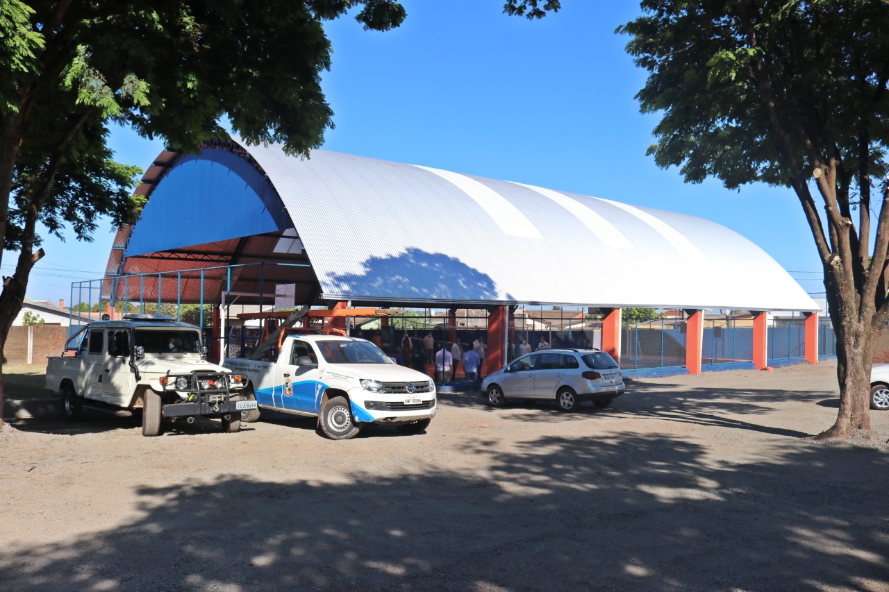 Inauguração da reforma da quadra poliesportiva da Escola Municipal José Polo em Sarandi