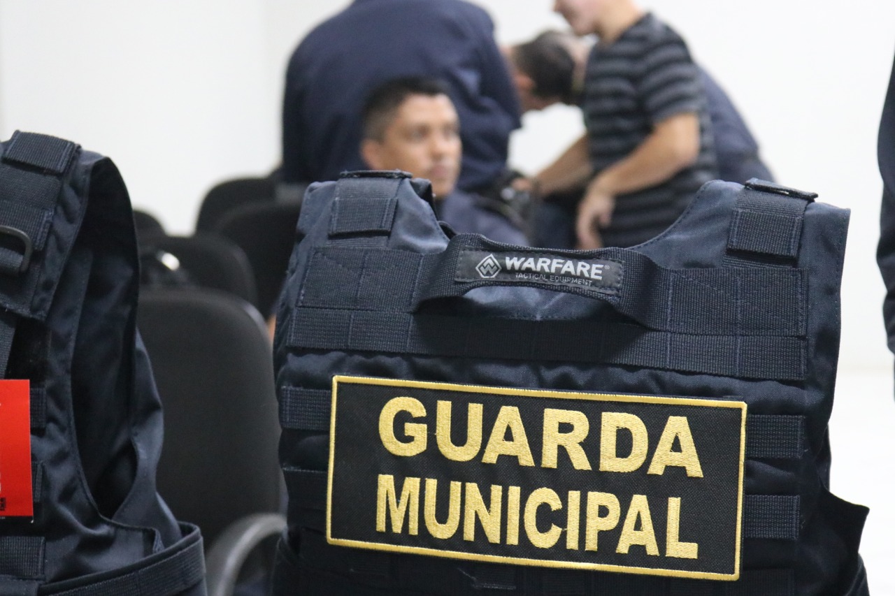Guarda Municipal de Sarandi recebe novos coletes balísticos
