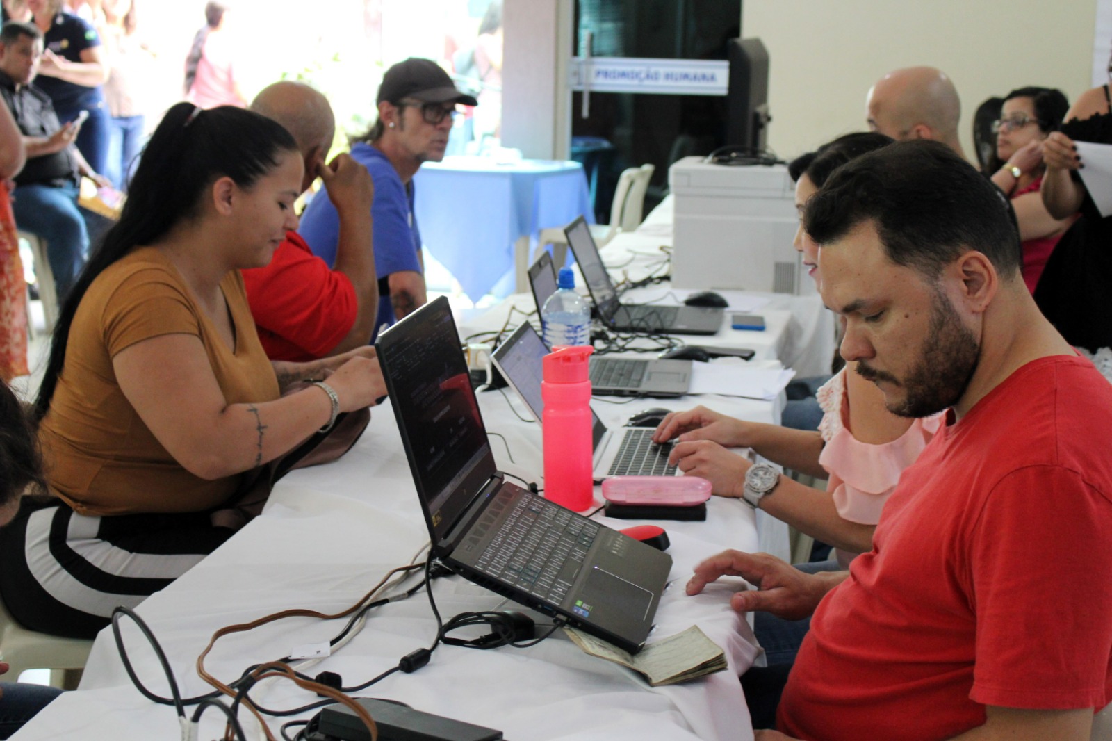 Feira em Sarandi realiza encontro entre empesas e trabalhadores para promover empregabilidade