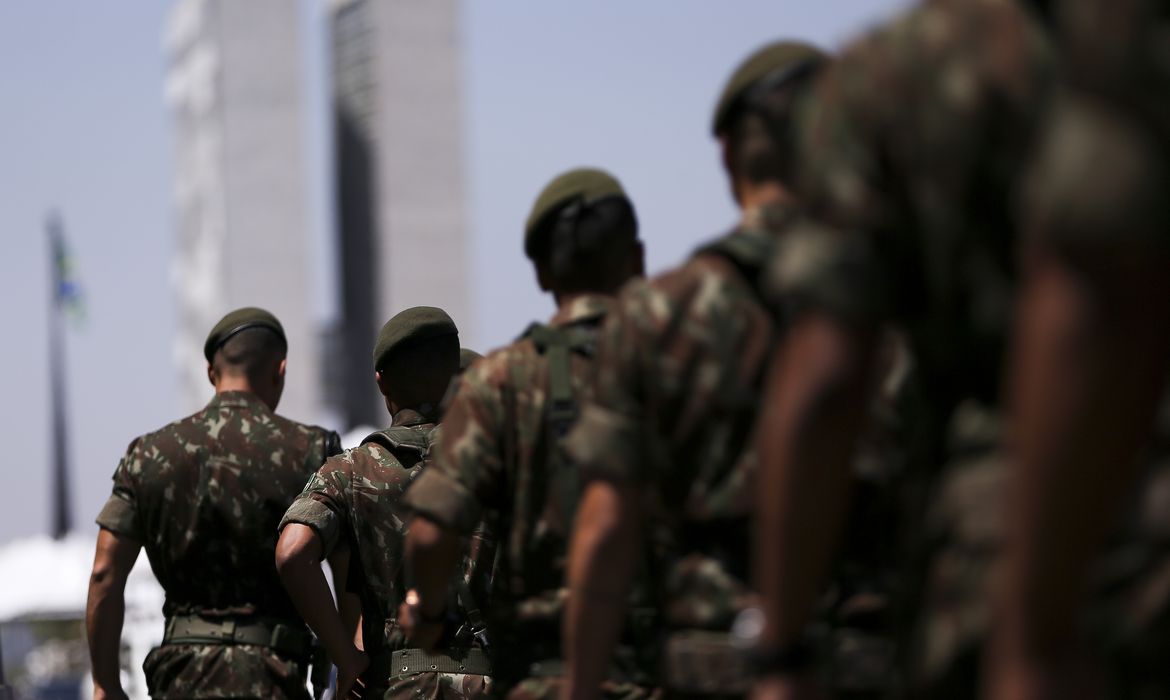 Prazo para alistamento militar obrigatório para quem nasceu em 2005 se encerra no dia 30 de junho