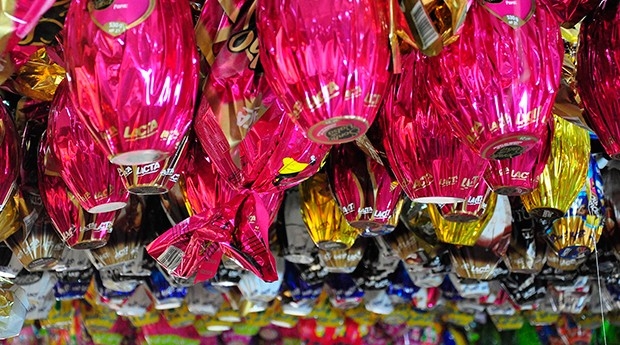 Páscoa chegando e o PROCON realizou pesquisa de preços dos ovos de chocolate em Sarandi 