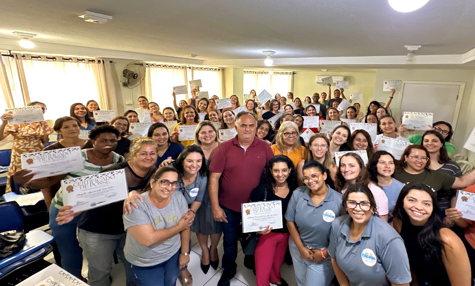 Prefeitura de Sarandi através da secretaria de Educação dá posse aos 64 novos professoes 