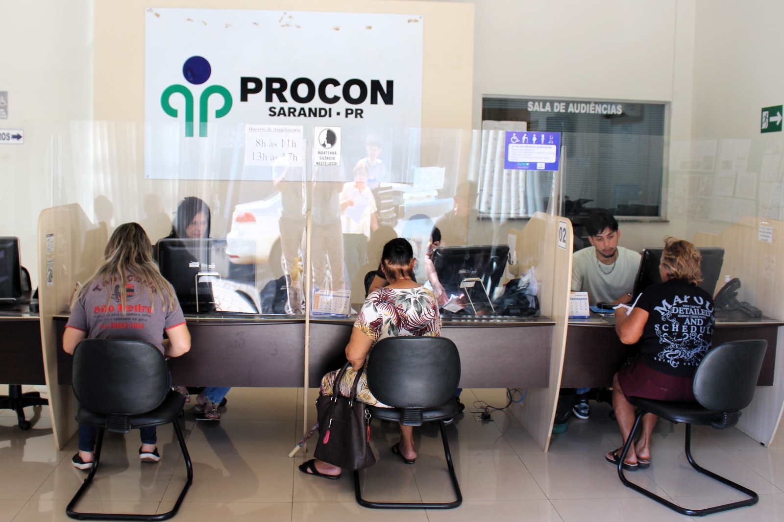 Procon Sarandi desenvolve ações sobre direitos básicos para marcar a ‘Semana do Consumidor’