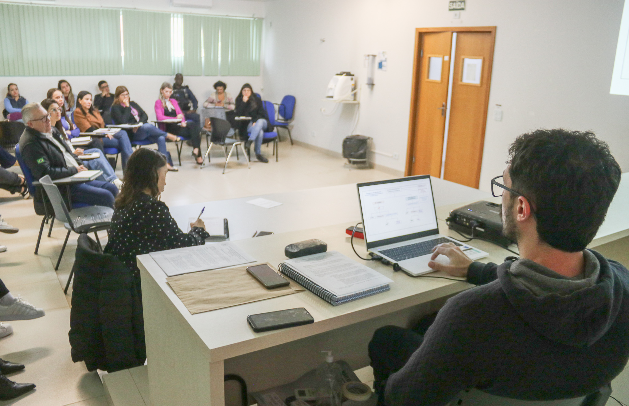 Comissão se reúne para definir protocolos de enfrentamento da violência contra crianças e adolescente